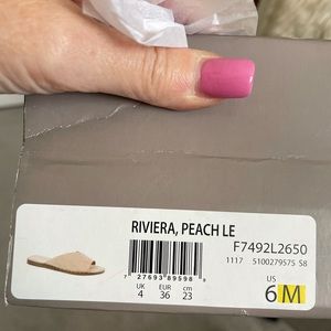 Size 6 Franco Sarlo beige sandals